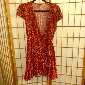 🧡SOLD🧡NWT Mossimo Orange Wrap Dress